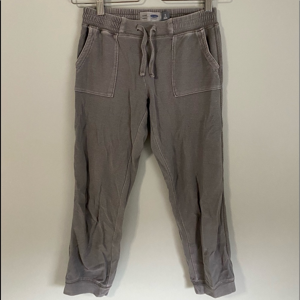 Old Navy capris (girls)